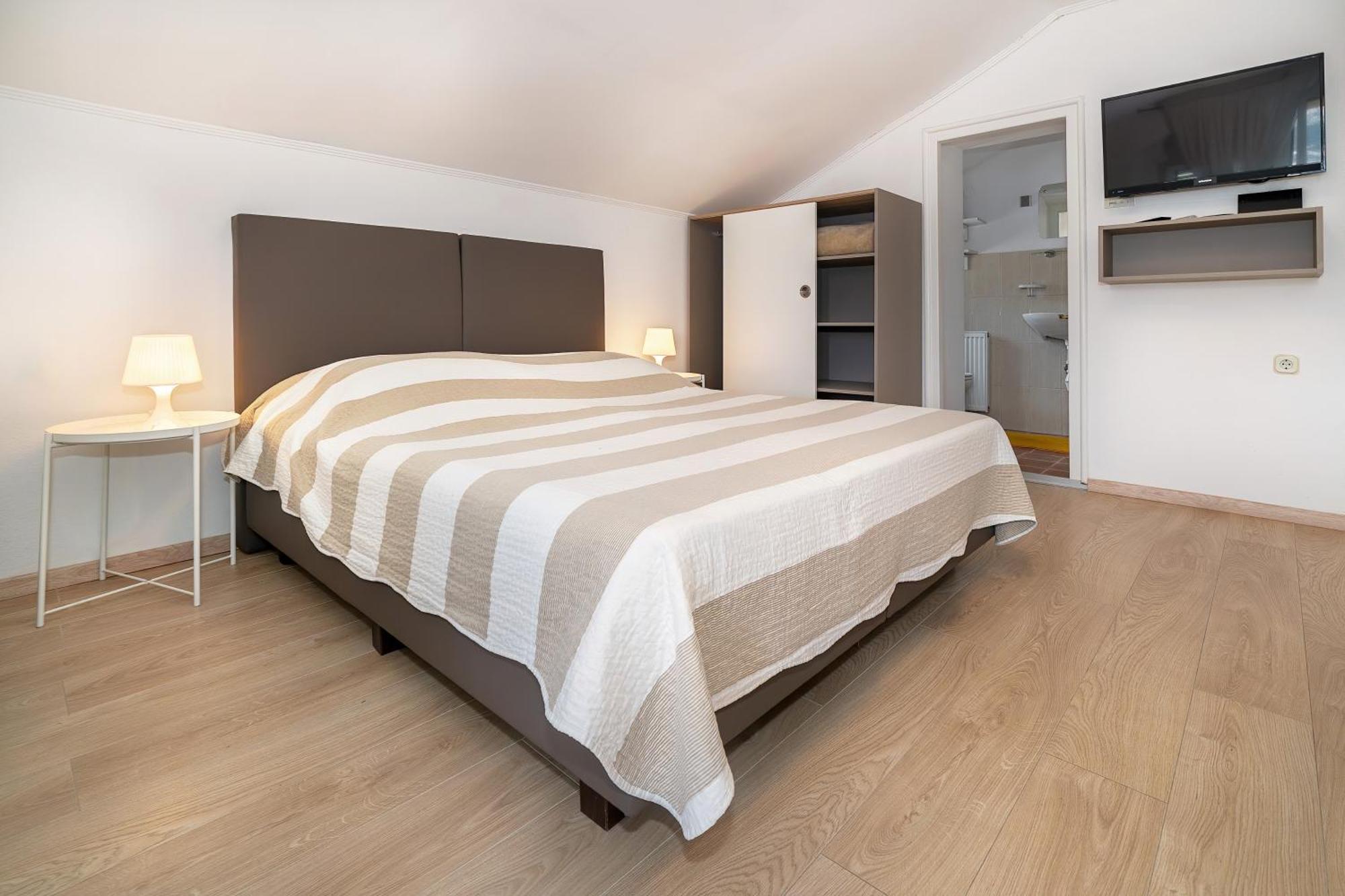 Studio Apartments Cavrak With Terrace Baška Exterior foto